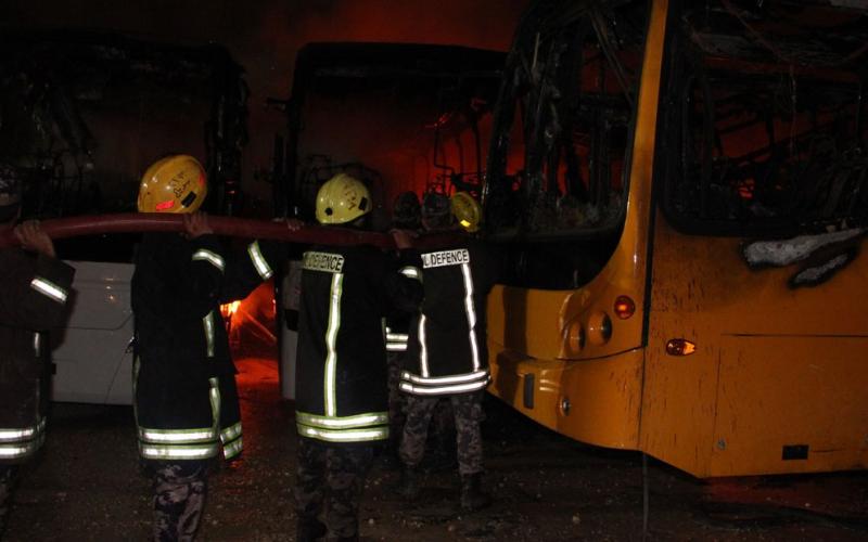 الأمن يكشف ملابسات إحراق 18 حافلة في صويلح