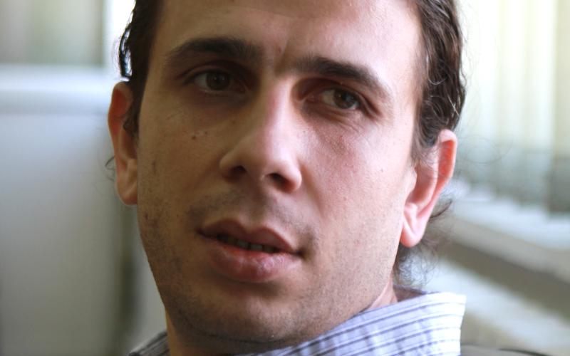 عاطلون أم معطَّلون؟