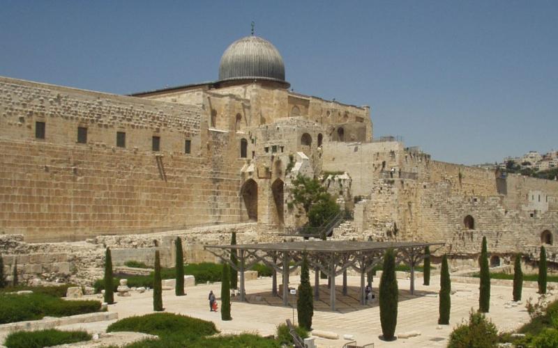اليونسكو يتبنى تثبيت مسمى المسجد الأقصى