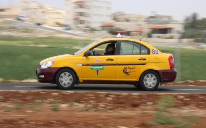 مدربو القيادة يجددون اعتصامهم