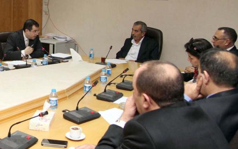 انتقادات نيابية لاستدراج "الأشغال" عروضا لعدد من العطاءات