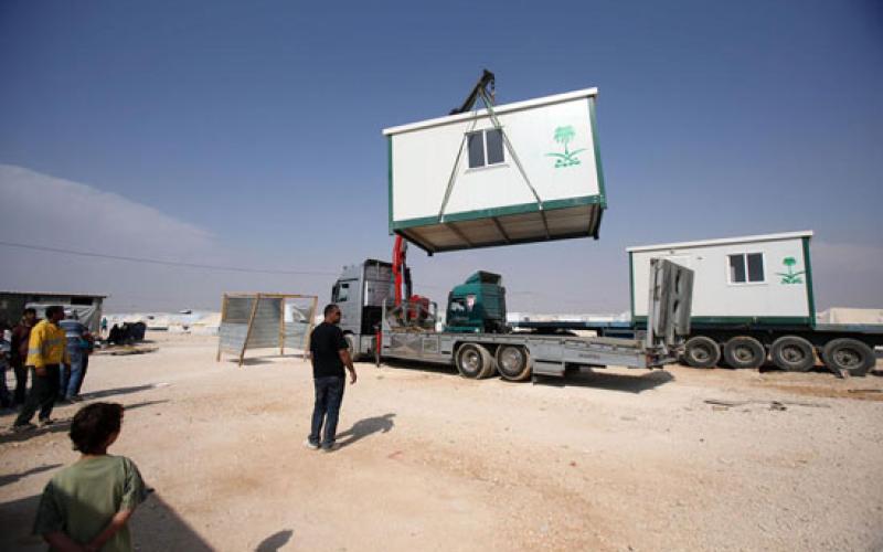 كرفانات اللاجئين السوريين تهرب من داخل الزعتري وتباع على الطرقات