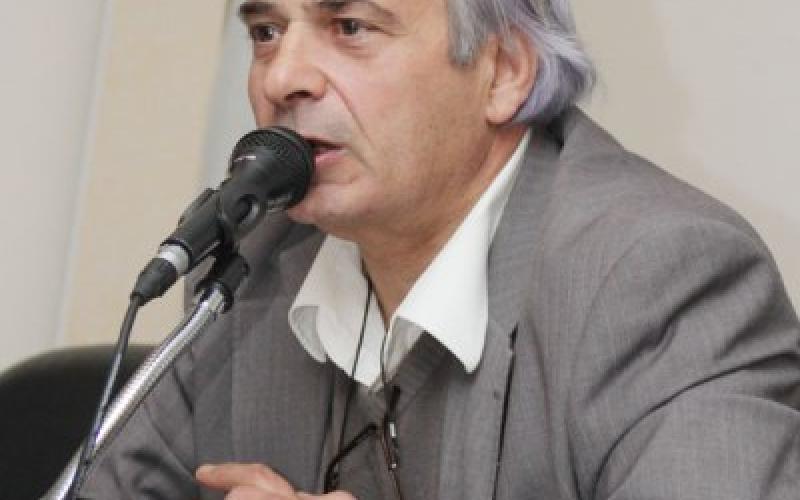 منْ عرفها .... "أحبها"