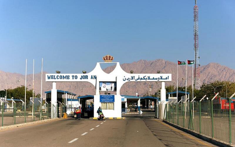 مواعيد السفر عبر جسر الملك حسين الخميس والجمعة