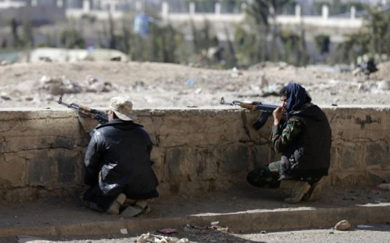 &quot;المقاومة الشعبية&quot; في اليمن تحاصر عاصمة محافظة إب