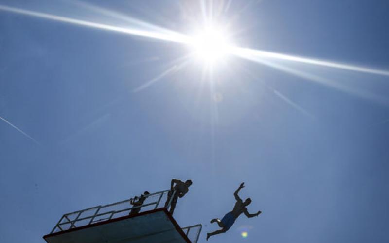 هكذا واجه الزرقاويون موجة الحر