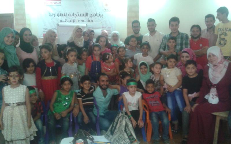 مبادرة شبابية لمساعدة الاطفال الايتام بالزرقاء دراسيا