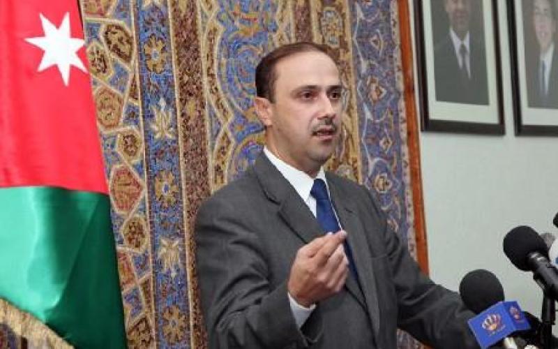 المومني يدعو الى تعزيز مسيرة الاصلاح ومشاركة المحافظات في عملية صنع القرار