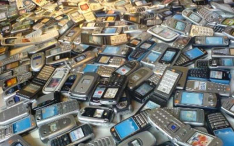 ضبط كميات كبيرة من الأجهزة الخلوية على الحدود