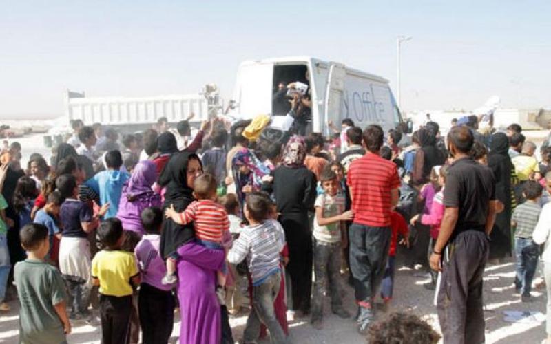 "الغذاء العالمي" يوقف مساعداته عن 229 ألف لاجئ سوري بالأردن