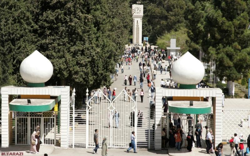 1800 طلب تنقلات بين التخصصات داخل الجامعات