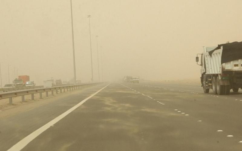 طقس حار ومغبر اليوم وانخفاض قليل على درجات الحرارة غدا