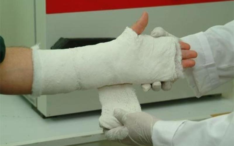 طالب يكسر يد معلم في جرش