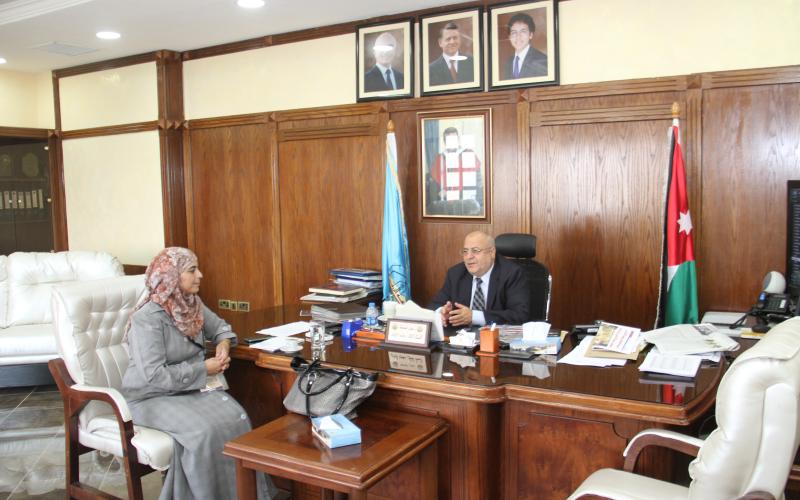 الوادي: جامعة الزرقاء تواجه ندرة التخصصات بالابتعاث الخارجي