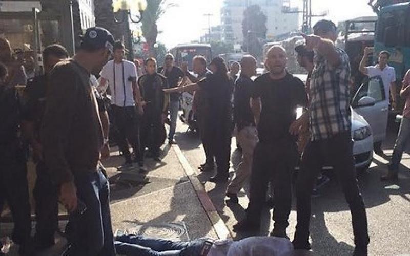 إصابة فلسطيني بجروح خطرة بعد مهاجمته بذريعة طعن إسرائيلي