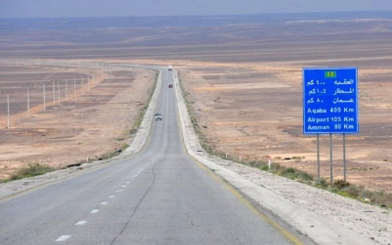 وفاة شخص بحادث على الطريق الصحراوي