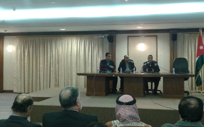 المومني يكشف عن اضخم مشروع للاكشاك وسط الزرقاء