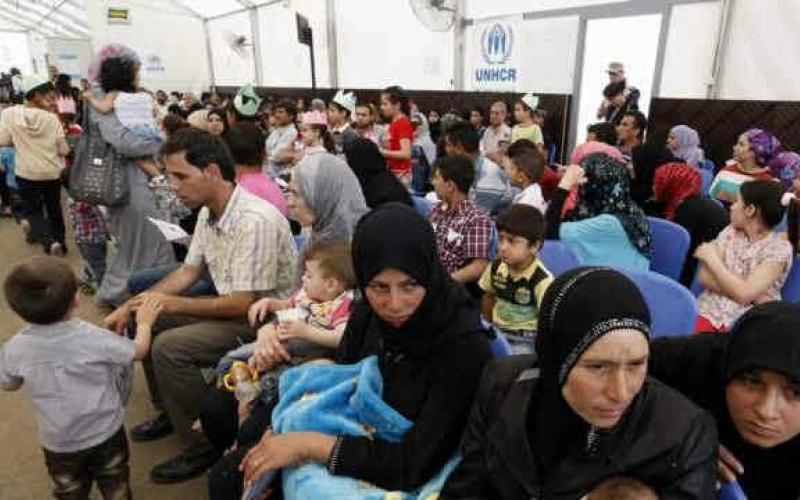 شتات يفرق عائلات سورية في بلدان اللجوء