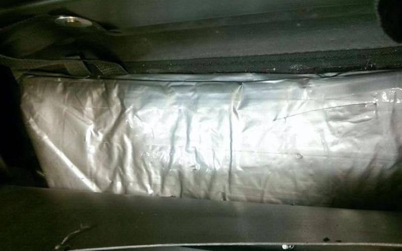 ضبط 2.5 كيلو كوكائين مع مسافر