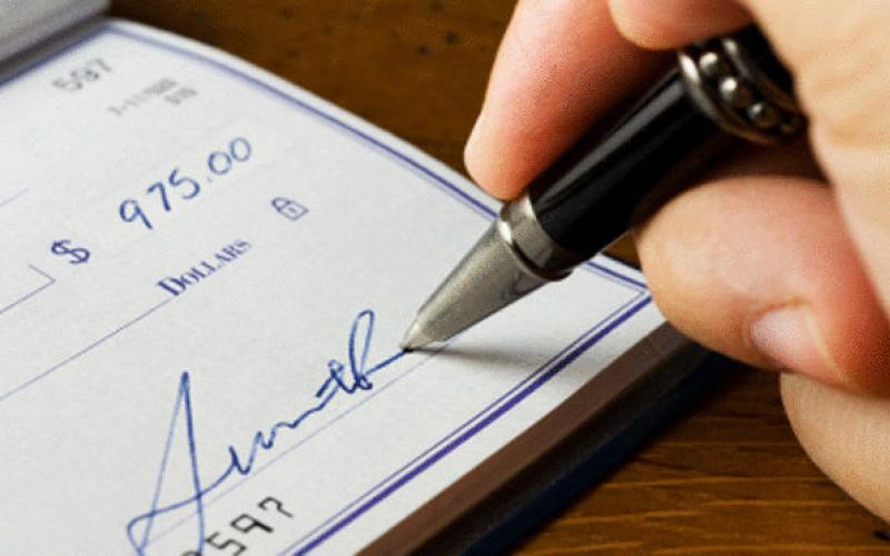 4.9 % من الشيكات معادة في 2015