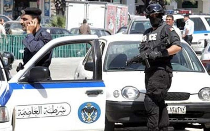 إنتربول عمّان يلقي القبض على شخصين