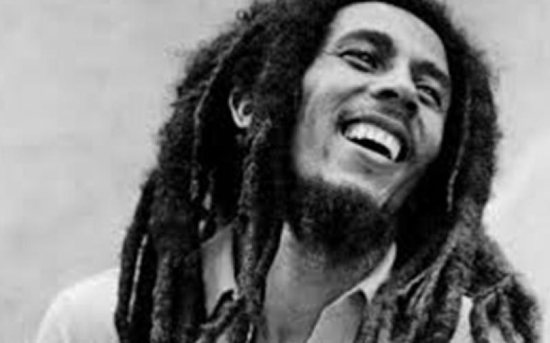 سيرة حياة مغني الريغي بوب مارلي