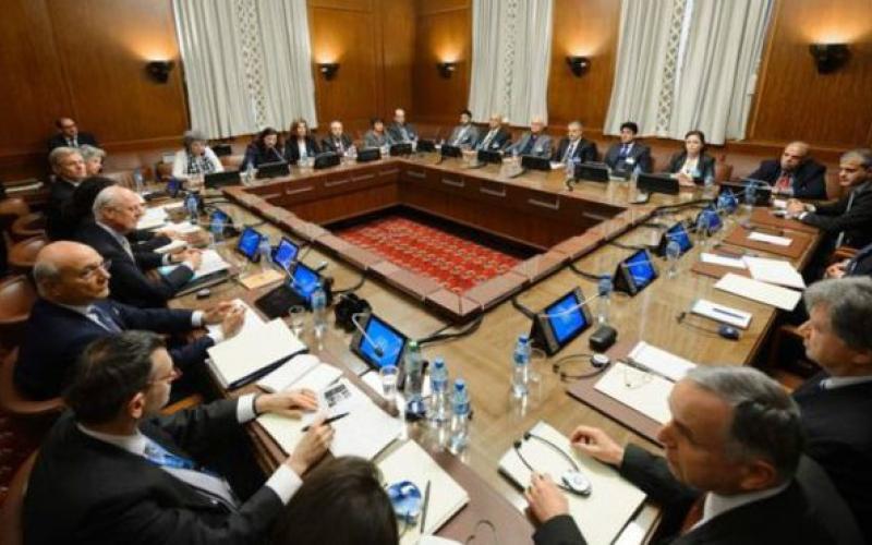 اجتماع "إيجابي" بين المعارضة السورية والمبعوث الأممي