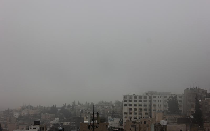 الأرصاد تحذر من السيول والضباب