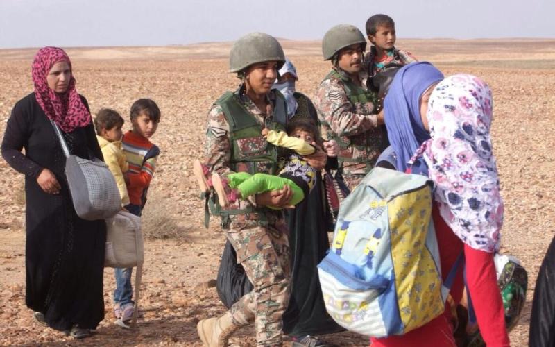 دخول 85 لاجئاً سوريّاً للأردن