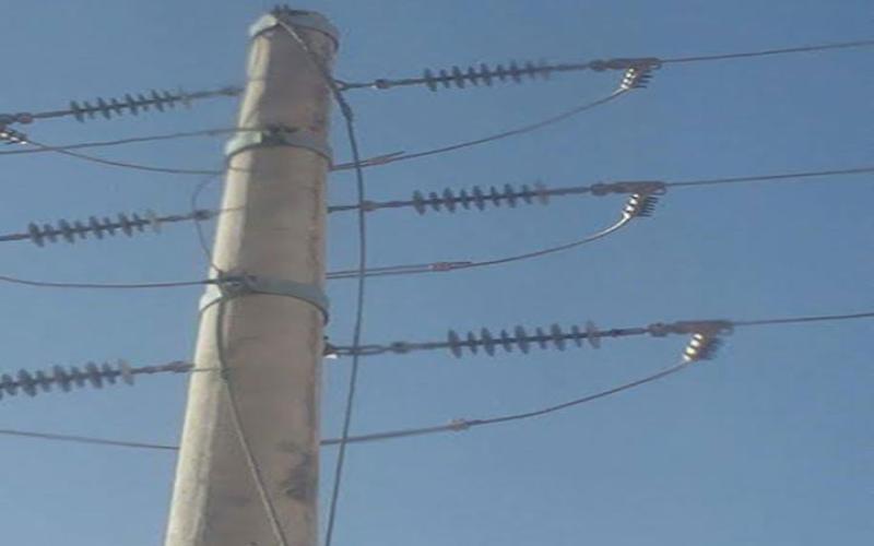 "توزيع الكهرباء" تسجل حالات سرقة مرابط تثبيت أعمدة