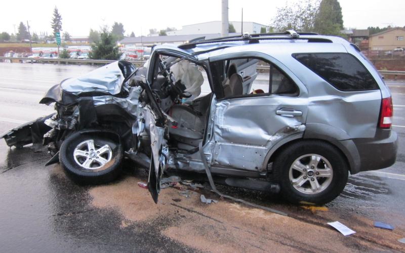 وفاة و4 إصابات بحوادث سير