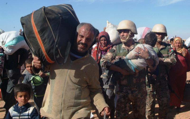 دخول 104 لاجئ سوريّ للأردن