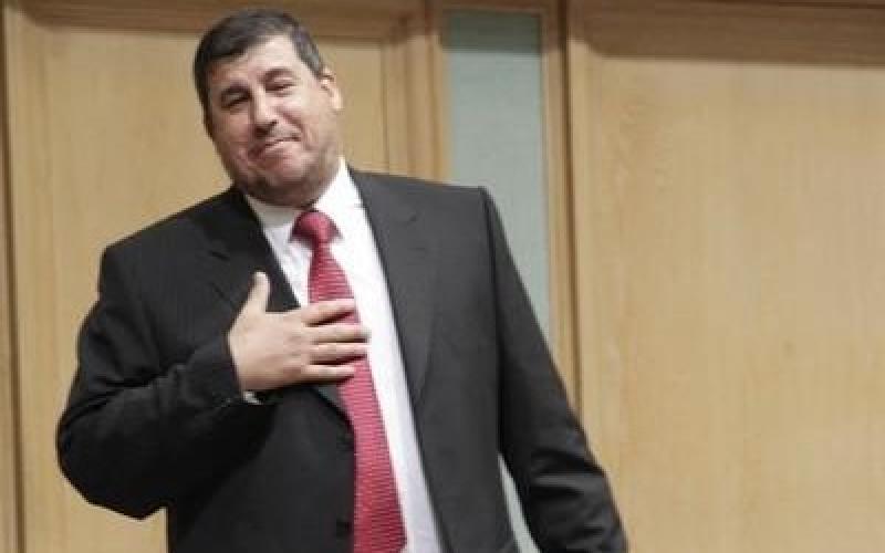 السعود مهاجماً النوّاب: "يا هزازين الذنب"