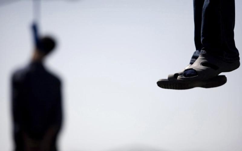 انتحار شاب شنقا في مخيم حطين