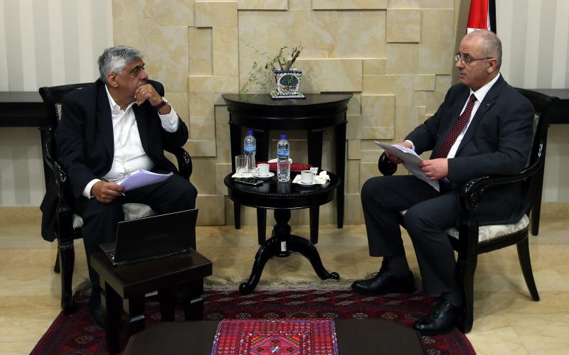رئيس الوزراء الفلسطيني يتابع مشكلة الغزيين الممنوعين دخول الأردن