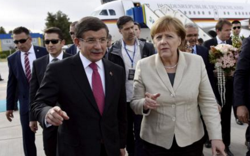 ألمانيا تسعى لإقامة "مناطق آمنة" في سوريا لإيواء اللاجئين