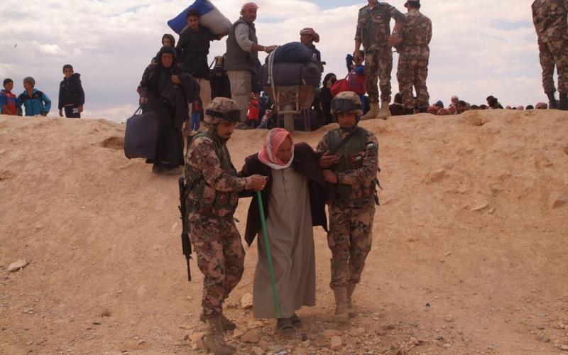 دخول 289 لاجئاً سوريّاً للأردن