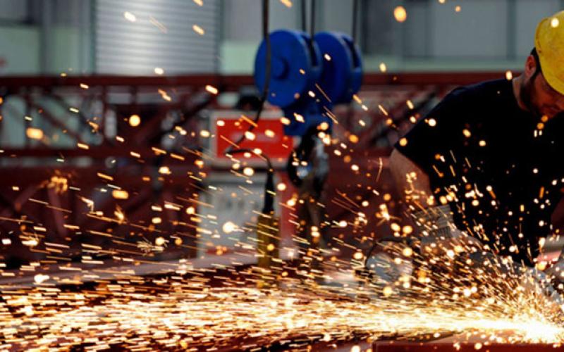 تراجع كميات الانتاج الصناعي للقطاعات الرئيسة بالربع الأول