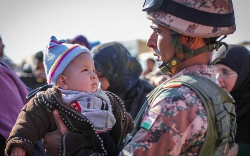 دخول 900 لاجئ سوريّ للأردن