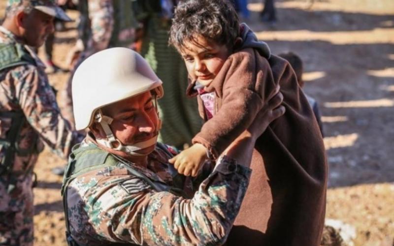 دخول 296 لاجئاً سورياً للأردن