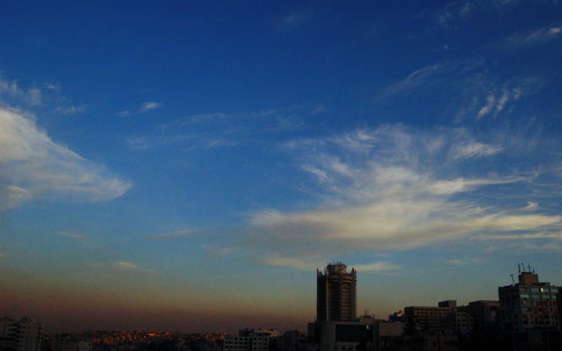 أجواء لطيفة نهارا تميل للبرودة ليلاً