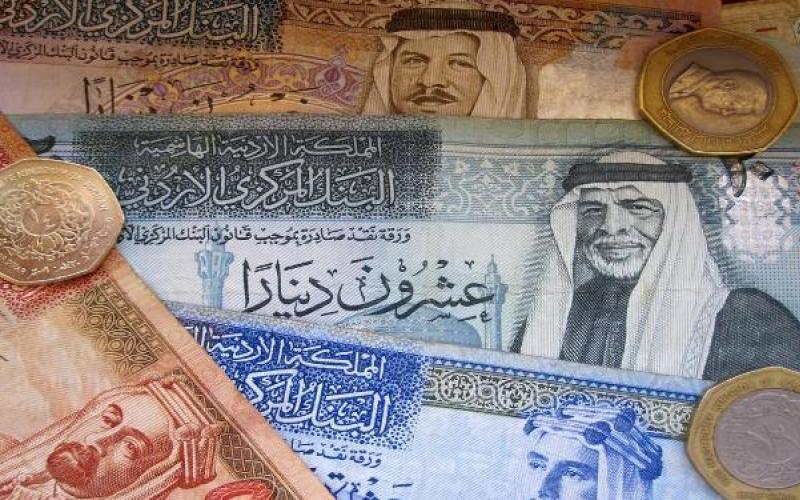 اقتصاديون.. العجاف بحكومة النسور