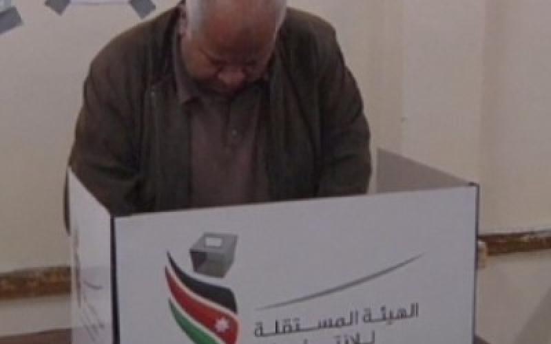 ترتيب أسماء مرشحي القوائم الانتخابية هجائيا