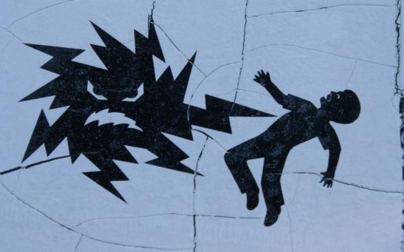 وفاتان في "النزهة" بصعقة كهربائيّة