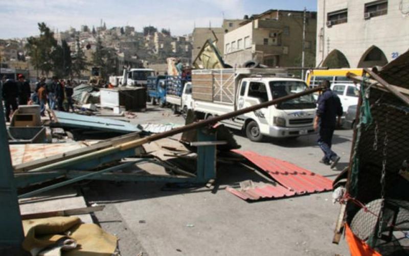 الأمانة تحذر من الإعتداء على الأرصفة