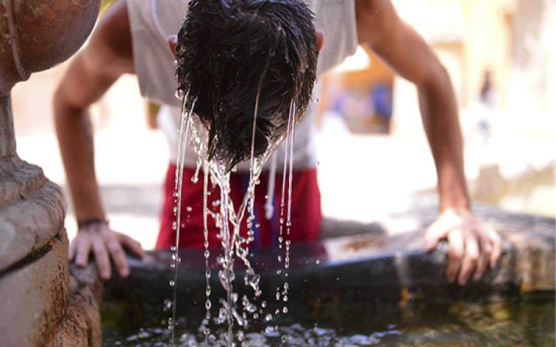 أجواء حارّة والموجة تنتهي الأربعاء