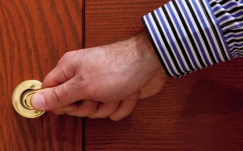 المياه تحذر من مشبوهين يدعون فحص المياه لدخول المنازل