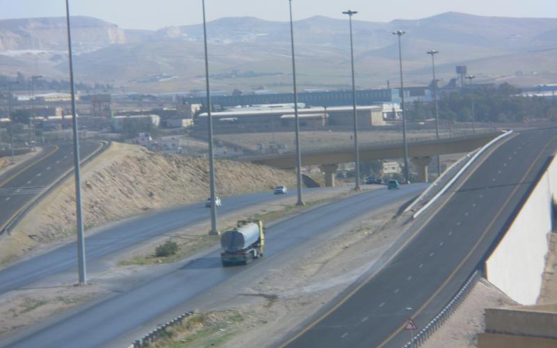 20 إصابة بحادث على أوتستراد الزرقاء