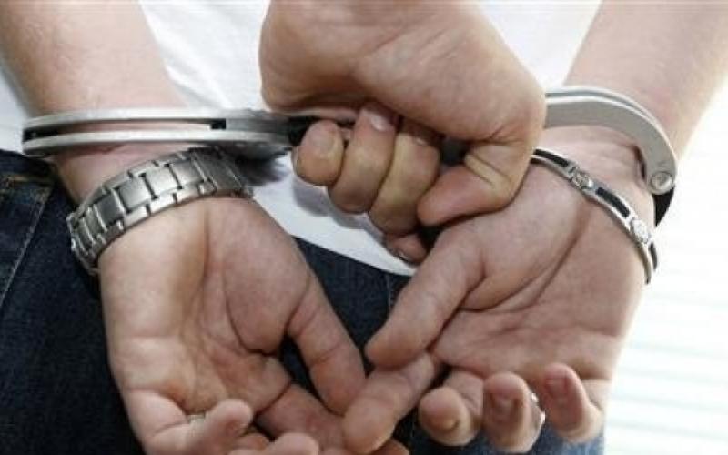 ضبط 4 أشخاص سرقوا 50 ألف دولار