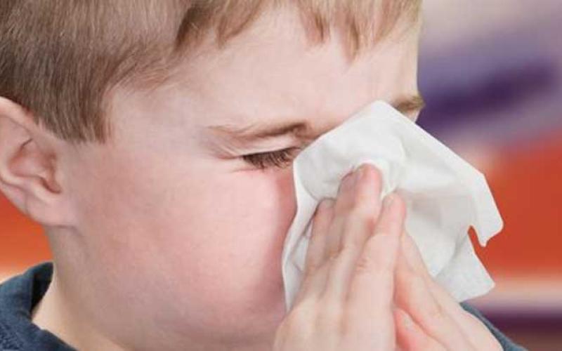 موسم الأمراض .. الأطفال الأكثر عرضة